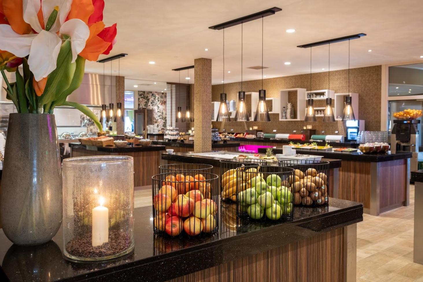 Van Der Valk Hotel Emmen Nieuw-Amsterdam Esterno foto